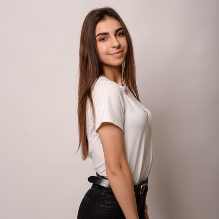 Олеся Тіщенко