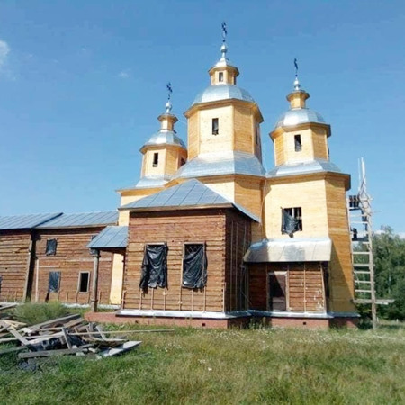 Миколаївська церква, яка переїхала