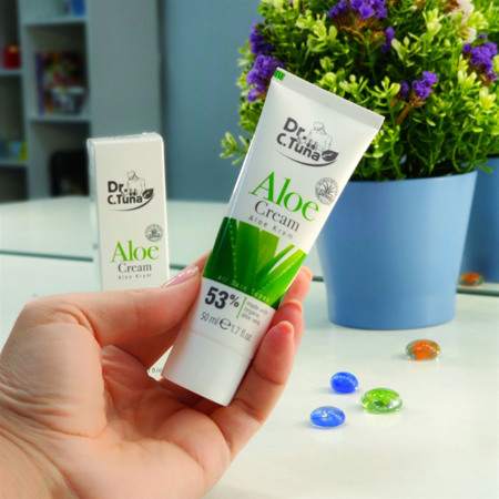 Универсальный крем Алоэ 53% Farmasi Dr.Tuna