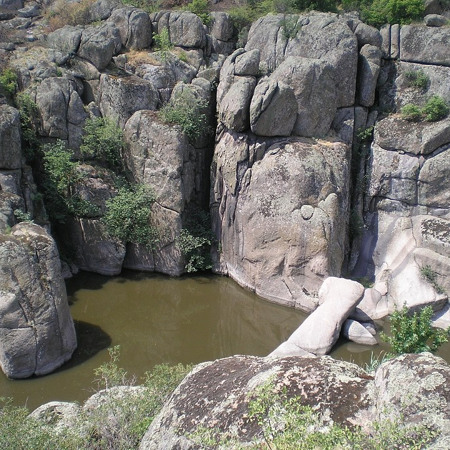 Актовський каньйон розташувався серед степу