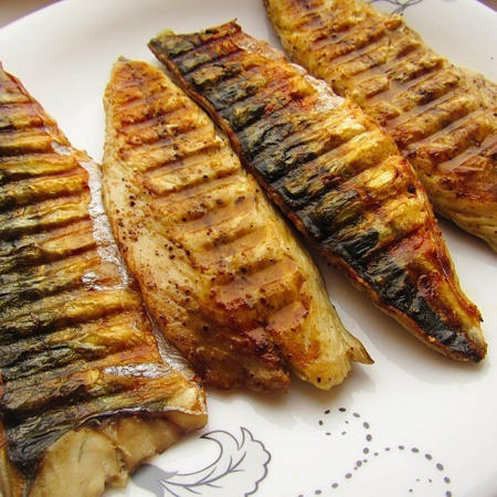 Скумбрія на решітці