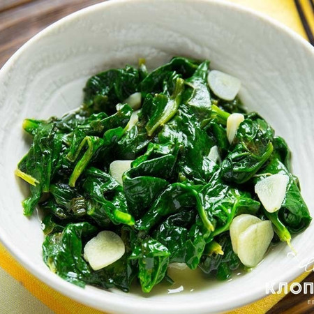 Шпинат з лимоном і часником