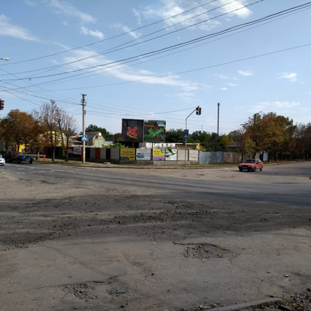 Перехрестя вулиць Київської та Леоніда Федорова