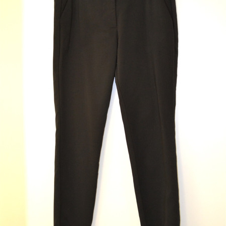 Чорні брюки