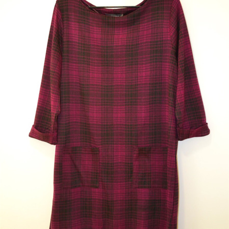 Яскрава сукня