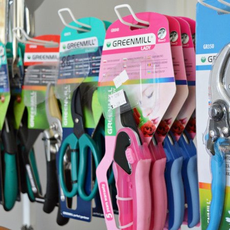 Садовий інструмент та інвентар