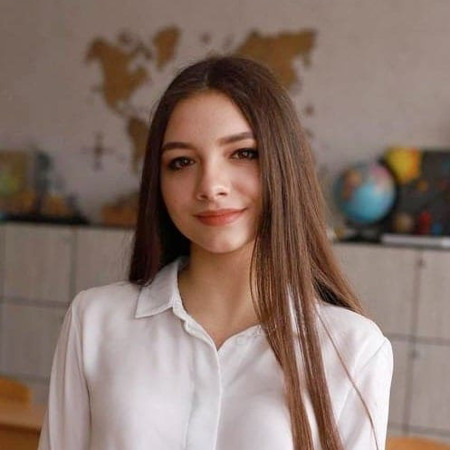 Тетяна Стародуб, золота медаль, ліцей №1 імені Лесі Українки