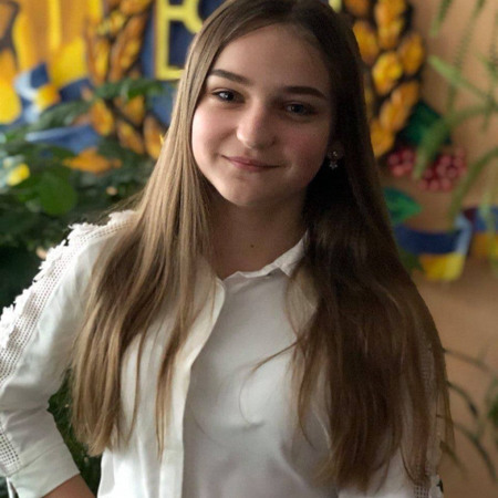 Марія Бойцова, срібна медаль, ліцей №1 імені Лесі Українки 