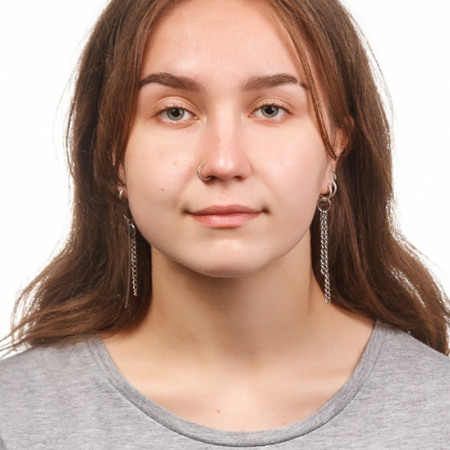  Софія Лінчук, золота медаль, ліцей №1 імені Лесі Українки 