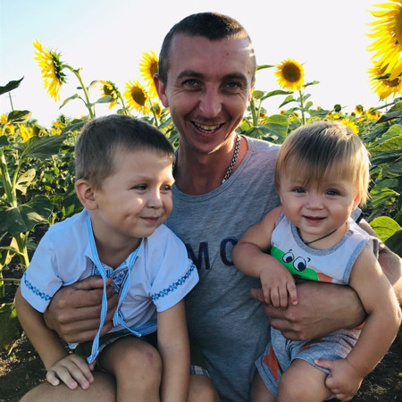 Діма і Даня Бондарьови, 5 років і 1 рік, с. Хороше