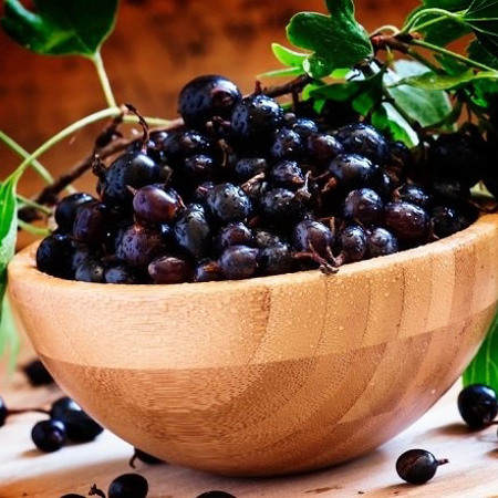 Варення, джем та перетерта з цукром чорна смородина