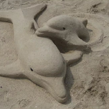 Гігантські скульптури із піску