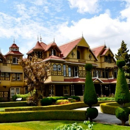 «ВІНЧЕСТЕР. БУДИНОК, ЯКИЙ ЗБУДУВАЛИ ПРИВИДИ»