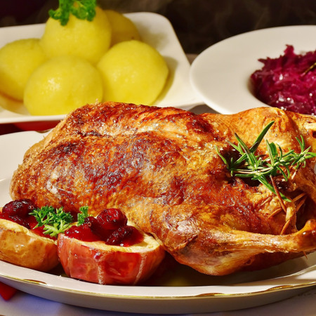 Знайдіть рецепти для новорічого столу