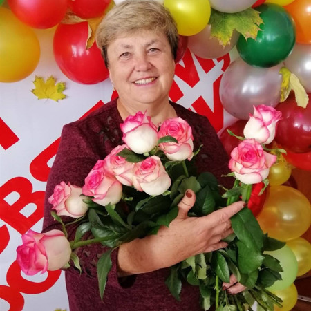 Бут Раїса Анатоліївна, випускниця Петропавлівської СШ №1 1977 року