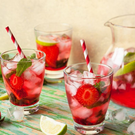 Лимонад з полуниці та м'яти