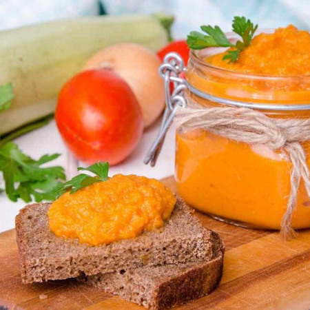 Ікра з кабачків із майонезом на зиму