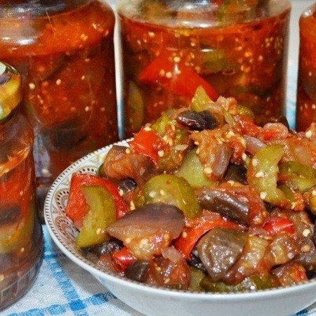 Салат з огірків із баклажанами