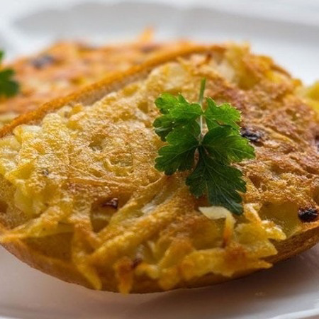 Гарячий бутерброд із картоплею