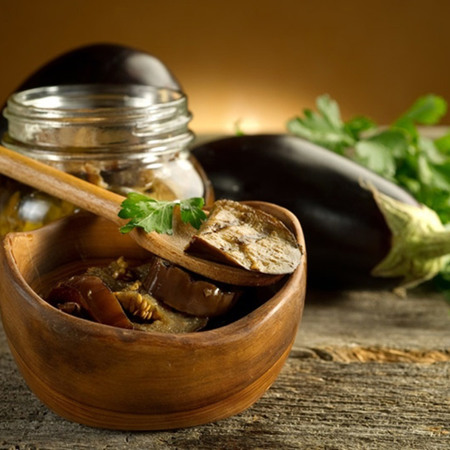 Баклажани з горіхами на зиму по-вірменськи