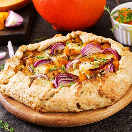 Пиріг з гарбузом, цибулею і сиром