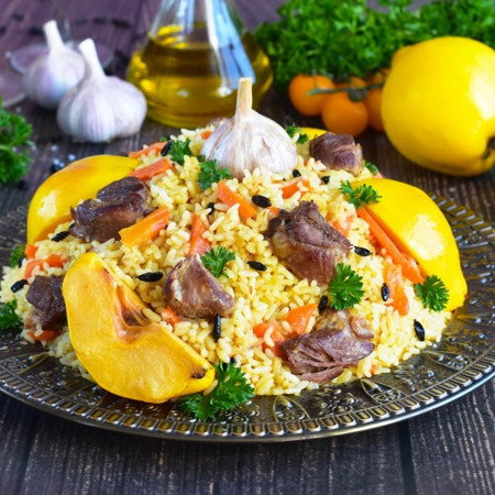 Плов з айвою