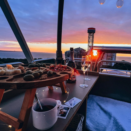 Побачення над рівнем моря