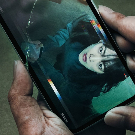 «Загублений смартфон»/Unlocked