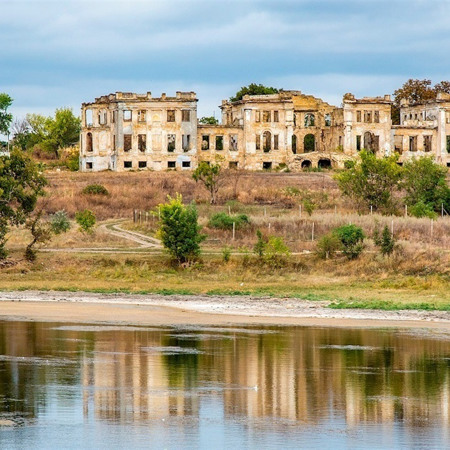 Садиба людини-вовка, Василівка