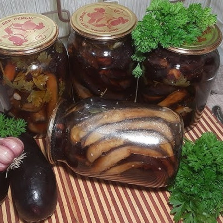 Мариновані баклажани з часником та зеленню