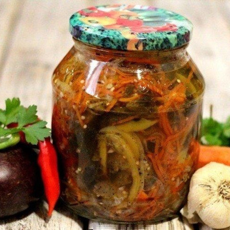 Солоні баклажани з морквою