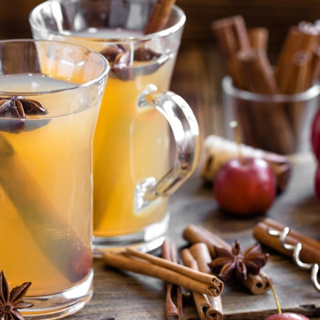 Гарячий сидр з прянощами