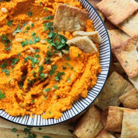 Морквяний хумус