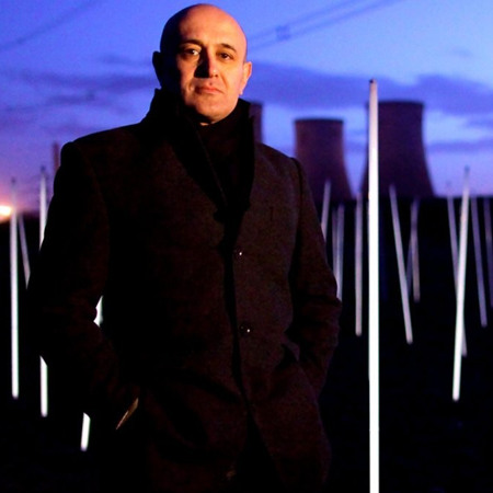 «Жах та Благоговіння: Історія Електрики» (2011 р.)