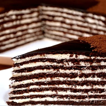 Десерт: Шоколадний торт на сковороді