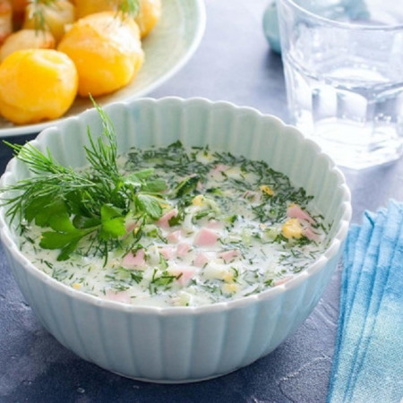 Окрошка на мінералці з лимоном