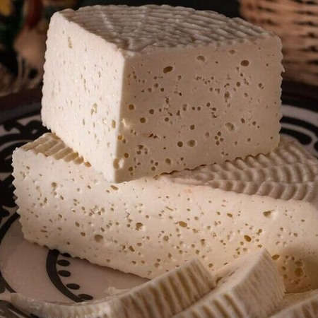 Домашній твердий сир