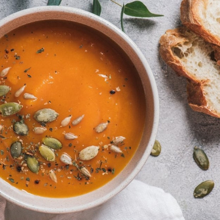 Гарбузовий крем-суп з імбиром