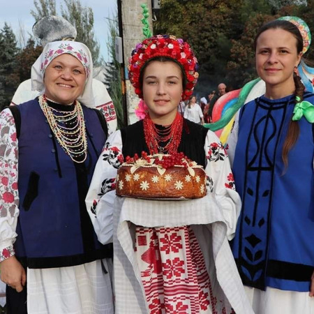 «Обряд бгання мідного короваю, як елемент весільної традиції села Хлібодарівка»