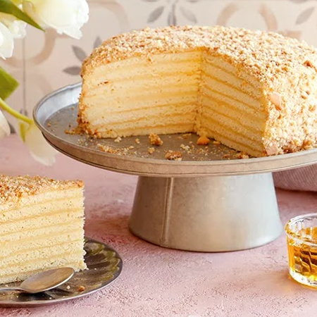 Ніжний медовик із заварно-сметанним кремом