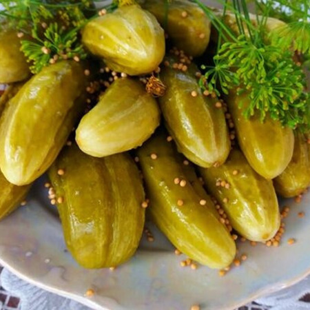 Огірки з медом, гірчицею та зернами коріандру