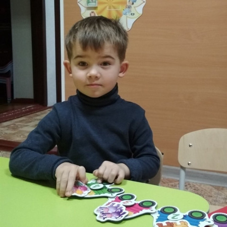 Єлісей  Пузанов,  4 роки,  с. Сонцево