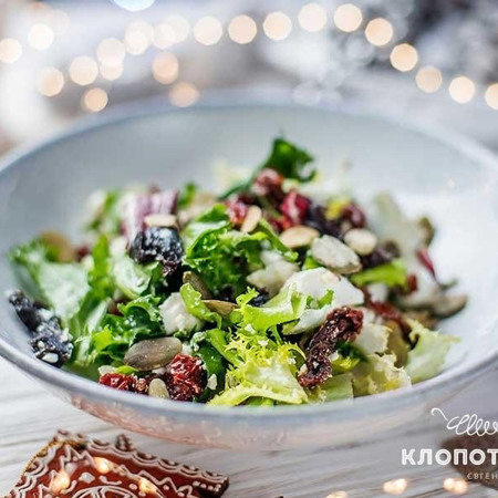 Салат з бринзою  та в’яленими томатами