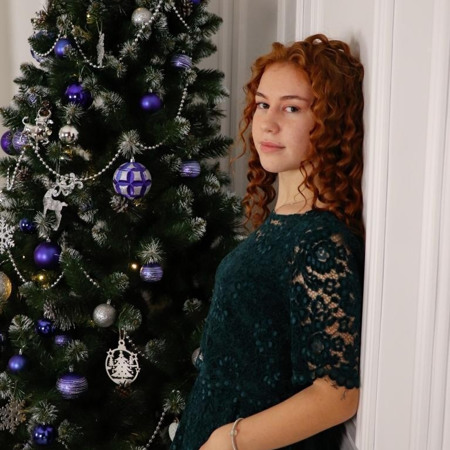 Єлизавета, 14 років