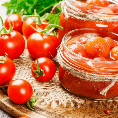 Помідори у власному соку