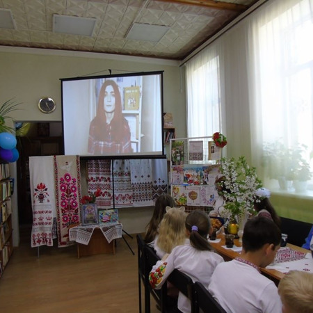 Кімната для обслуговування дітей середнього та старшого шкільного віку