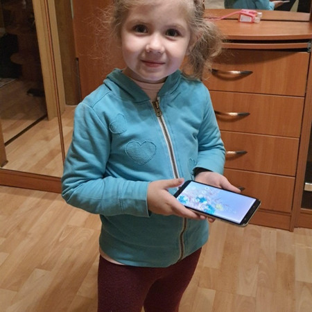 Катя Пшонік,  4 роки,  смт Петропавлівка