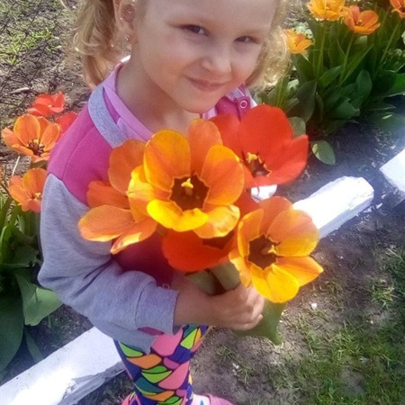 Міла Деменюк,  3 роки, смт Петропавлівка