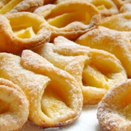 Низькокалорійне сирне печиво з яблуками