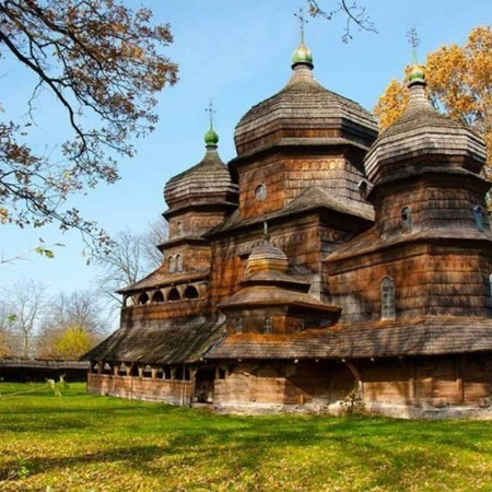 Дерев’яні церкви Карпатського регіону України і Польщі